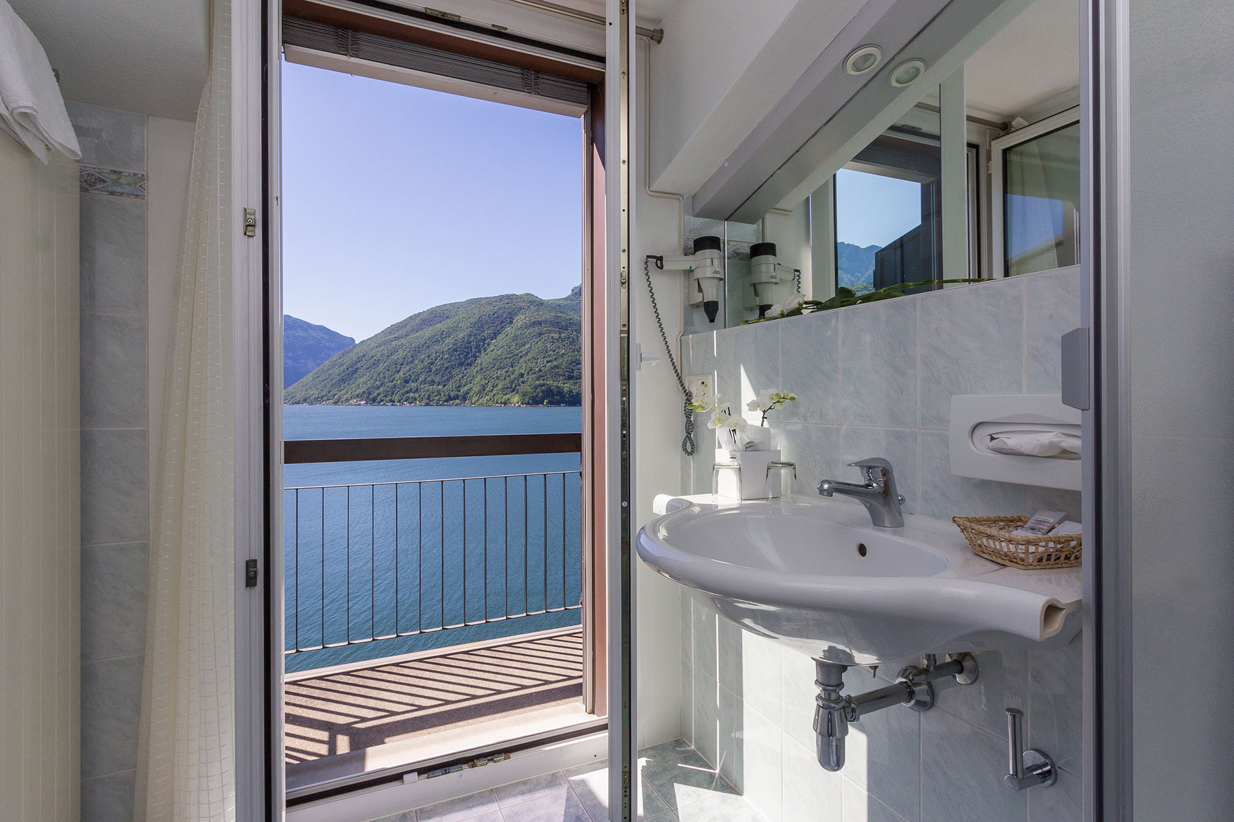 Camere Piano Nautico - Hotel Riviera Melide Ticino